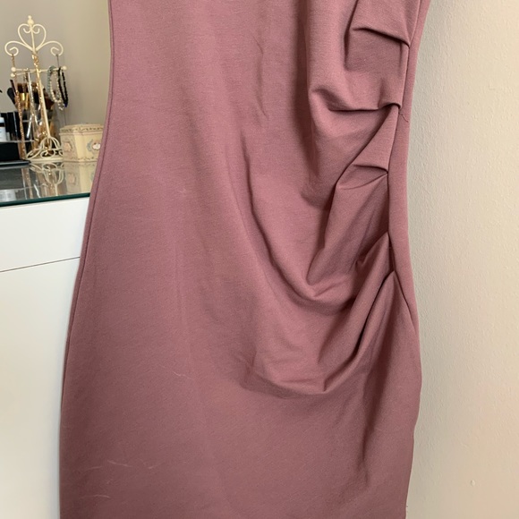 Mauve fitted dress - Picture 2 of 3